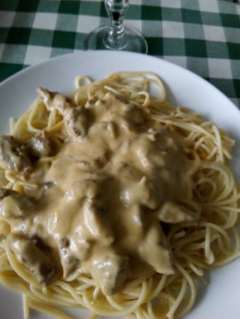 Ternera con pasta